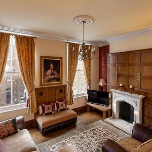 Crookback House York